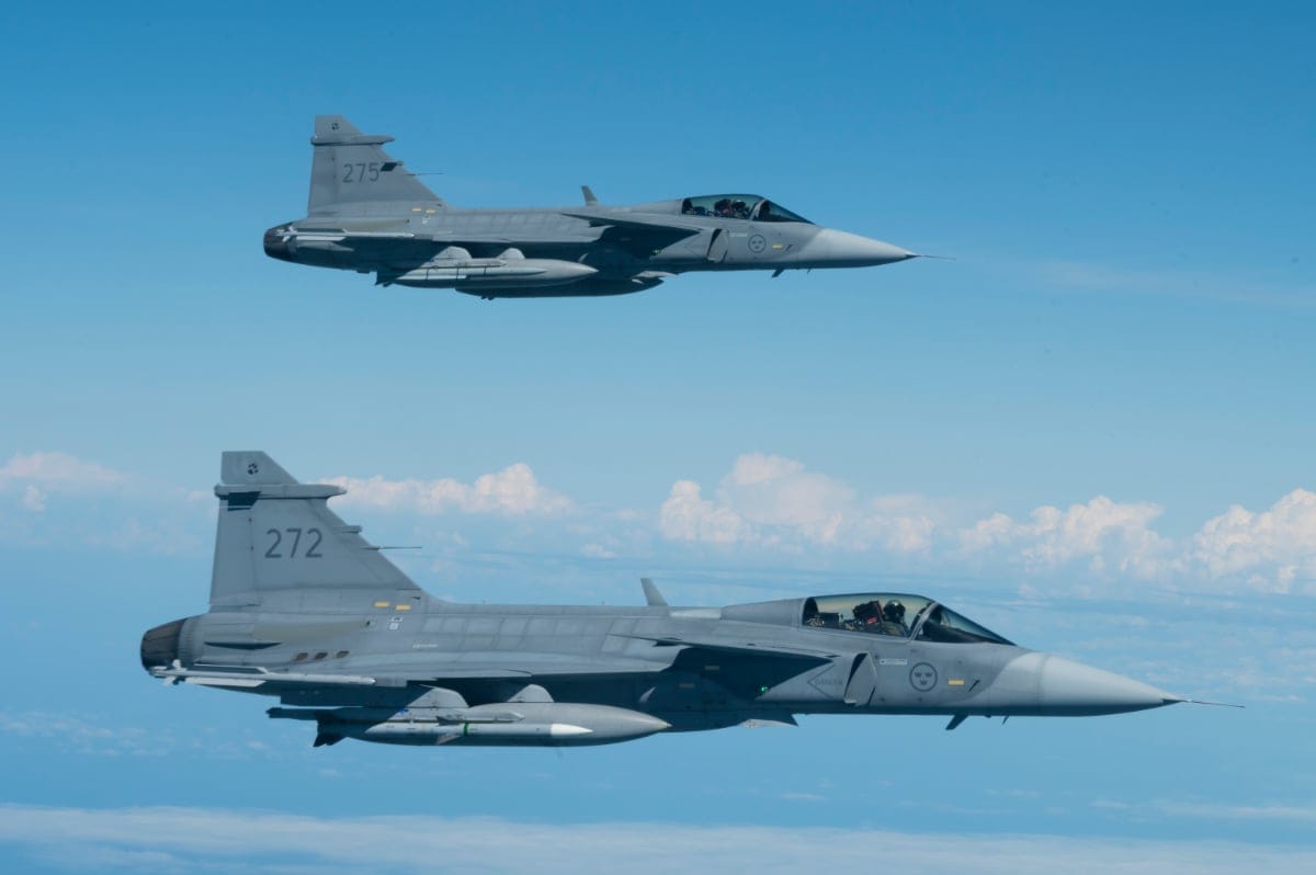 Sweden Deploys Gripen Fighters for Ukraine Aid Hub Protection in Poland